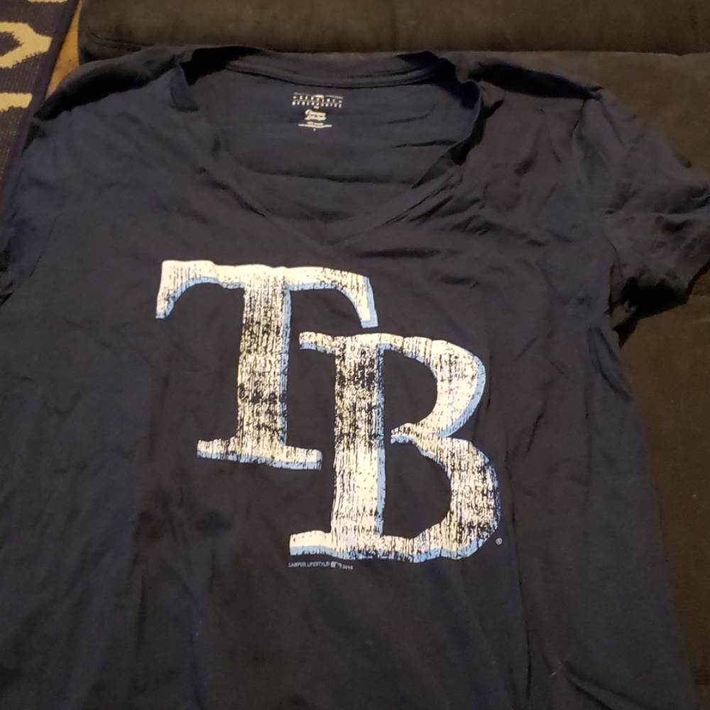 24 hr sale Tampa Bay TB distressed graphic tshirt